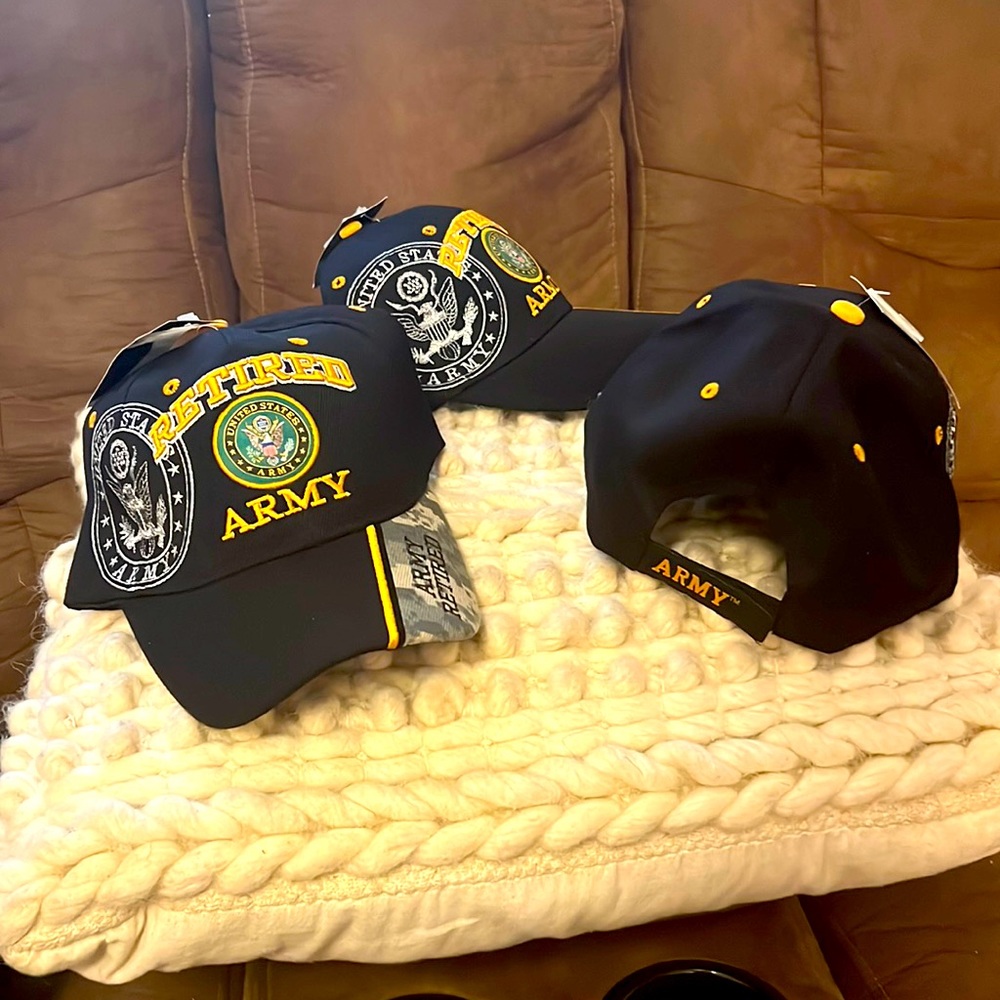 U.S.ARMY RETIRED BLACK CAPS